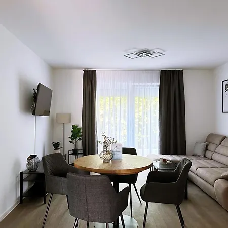 Schoene In I Kostenloses Parken I Home2share アパート *