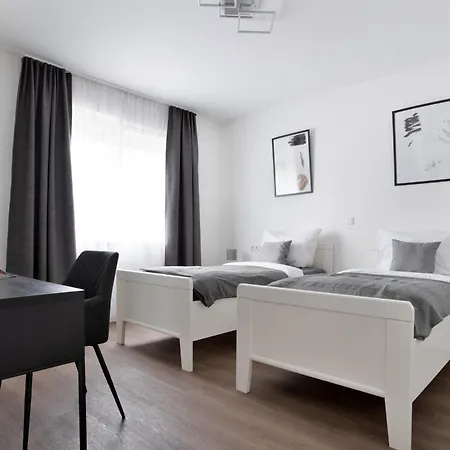 Schoene In I Kostenloses Parken I Home2share レンゲリッヒ