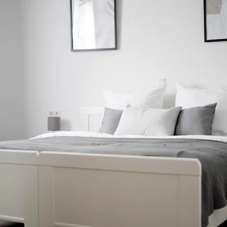 Schoene In I Kostenloses Parken I Home2share レンゲリッヒ